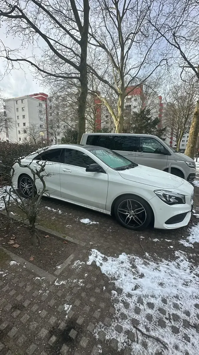 Gebraucht Mercedes CLA200 AMG line 156 PS (114 kW) 2016 Weiß Coupé