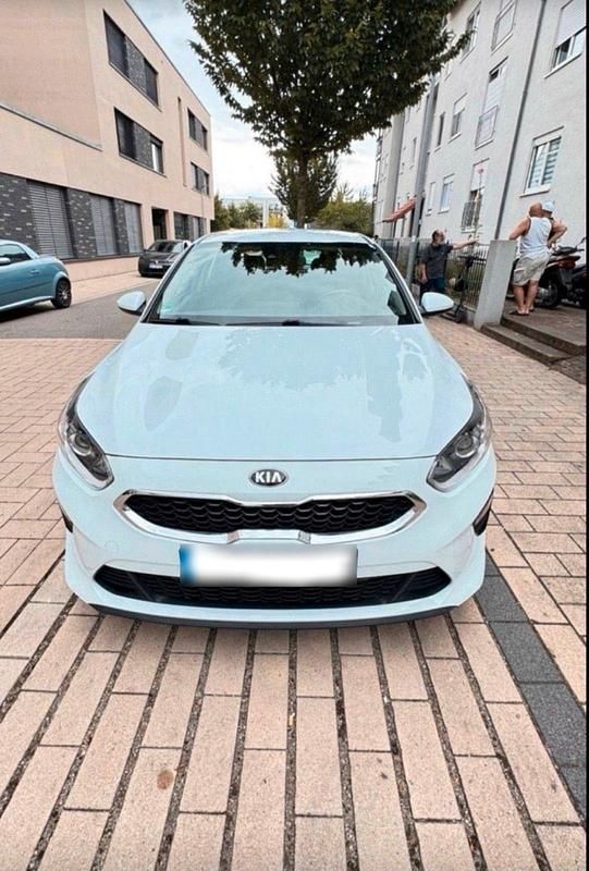 Gebraucht Kia Ceed Edition 7 101 PS (74 kW) 2020 Weiß Kleinwagen