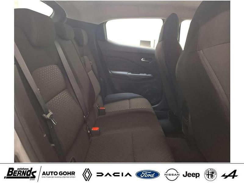 Gebraucht Nissan Juke Acenta 114 PS (83 kW) 2024 Silver metallic (ky0g) SUV