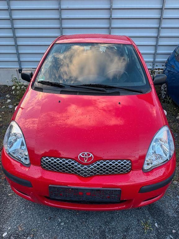 Gebraucht Toyota Yaris 65 PS (47 kW) 2003 Rot Kleinwagen