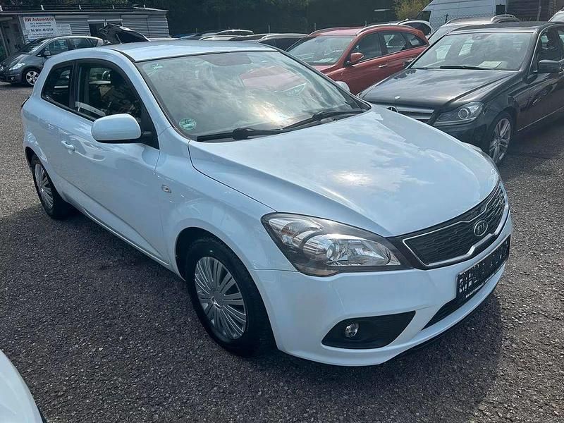 Gebraucht Kia ProCeed Vision 116 PS (85 kW) 2012 Weiß Kleinwagen