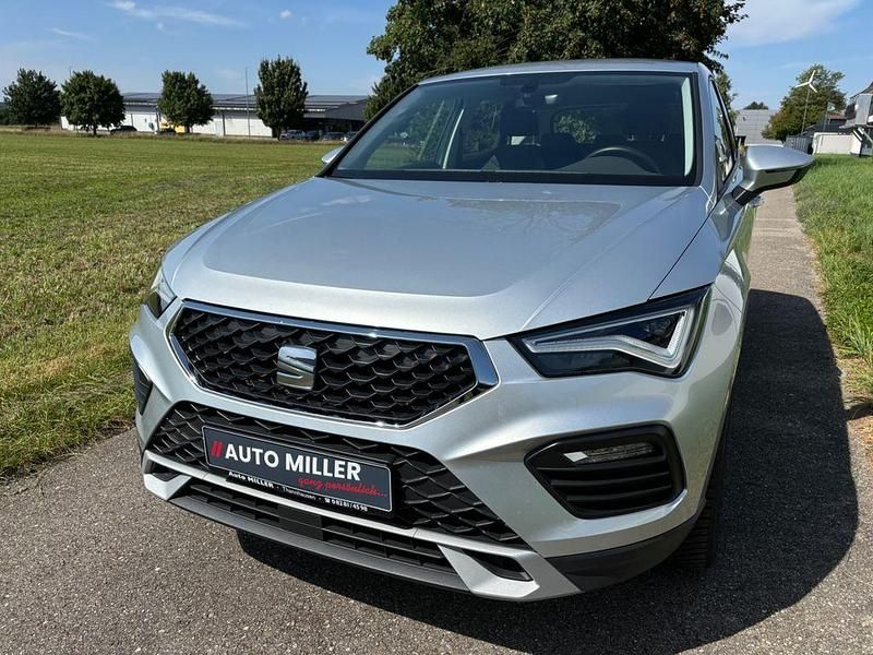 Silber Gebraucht 2024 Seat Ateca Style SUV | 23.990 € (Superpreis) - Bild 1/4