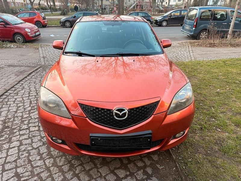 Gebraucht Mazda 3 Inclusive 101 PS (74 kW) 2005 Rot Limousine