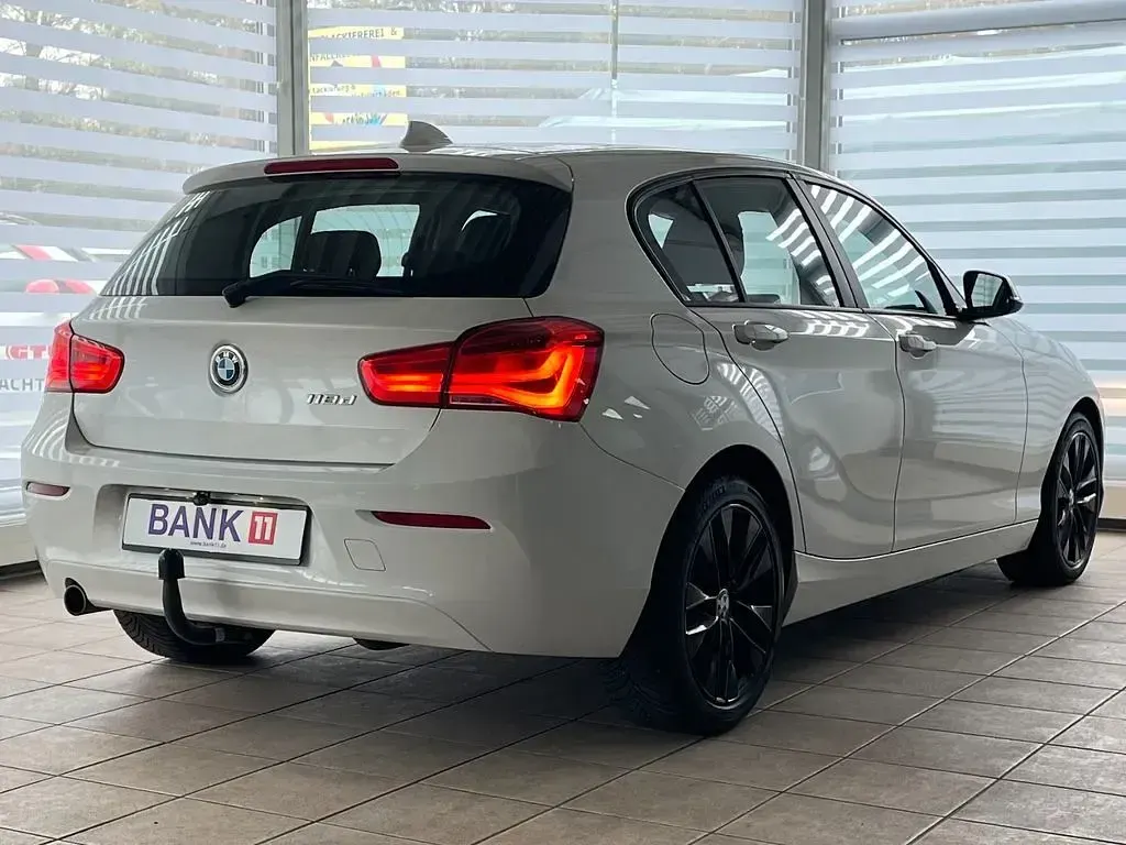 Gebraucht BMW 118 150 PS (110 kW) 2016 Weiß Kleinwagen