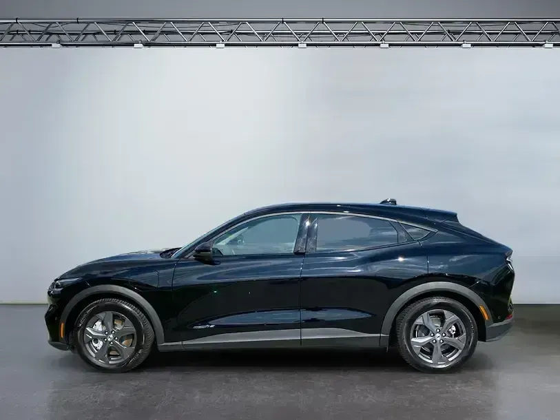 Gebraucht Ford Mustang Mach-E 197 kW (269 PS) 2023 Absolute black SUV