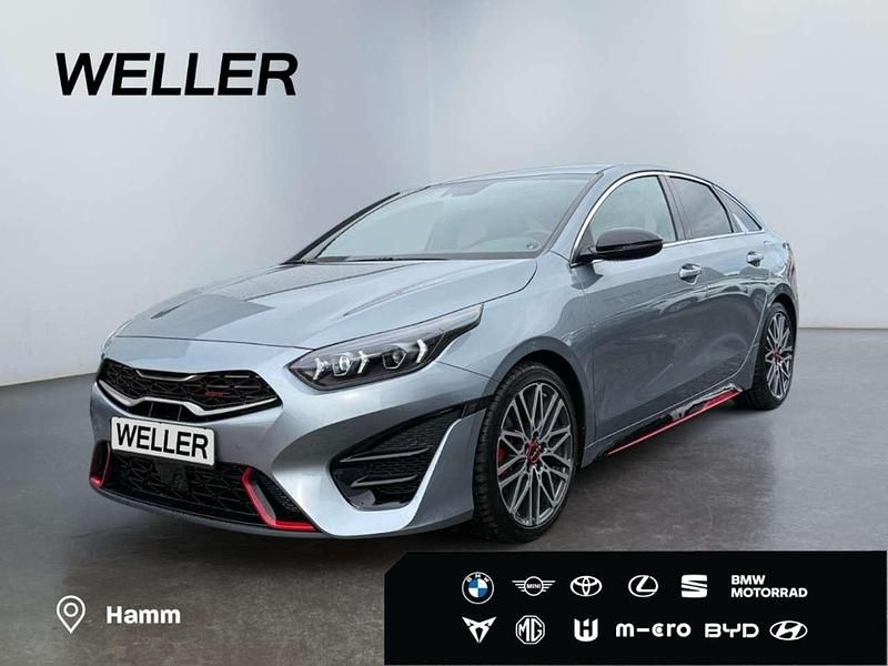 Css) lunar silver m (silber Gebraucht 2023 Kia ProCeed Kleinwagen | 31.990 € (Fairer Preis) - Bild 1/3