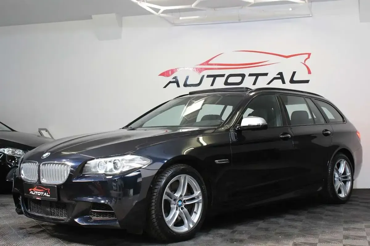 Gebraucht BMW 550 381 PS (280 kW) 2016 Carbonschwarz Kombi