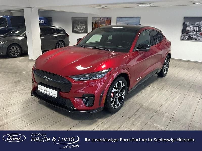 Rot Gebraucht 2022 Ford Mustang Mach-E GT SUV | 38.980 € (Superpreis) - Bild 1/4