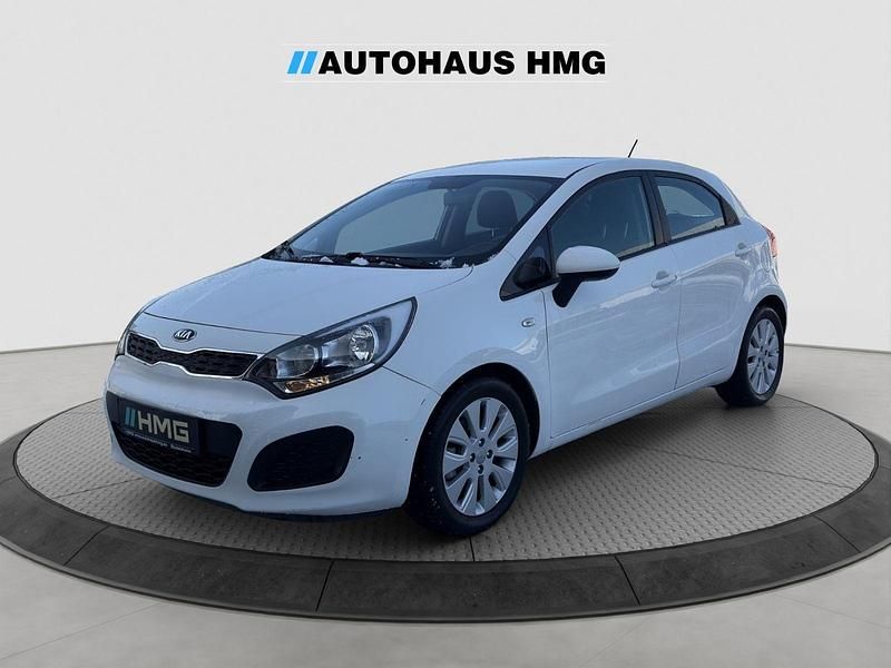Gebraucht Kia Rio Edition 7 86 PS (63 kW) 2014 Weiß Kleinwagen