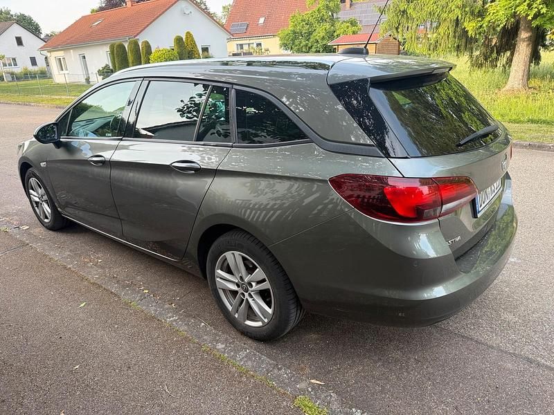 Gebraucht Opel Astra 110 PS (80 kW) 2017 Grau Kombi