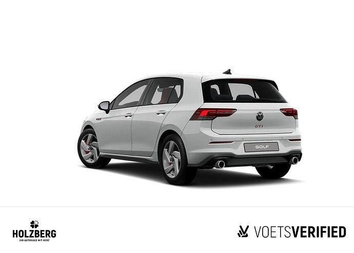Gebraucht VW Golf VIII GTI 245 PS (180 kW) 2024 Weiß Limousine