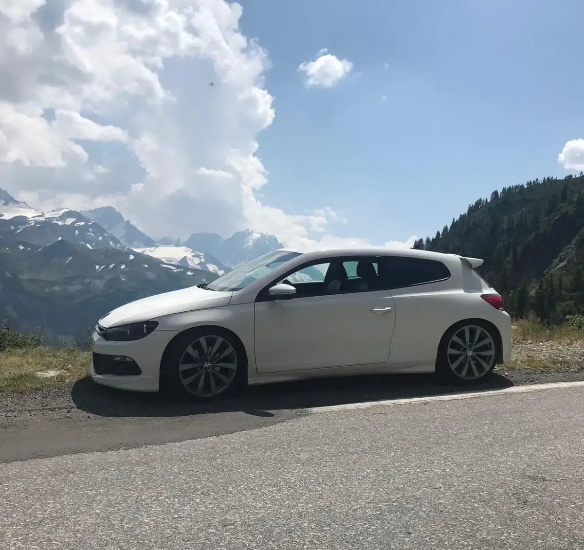 Gebraucht VW Scirocco 200 PS (147 kW) 2009 Weiß Coupé