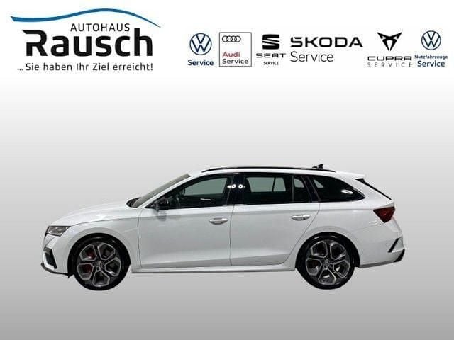 Gebraucht Skoda Octavia First Edition 245 PS (180 kW) 2022 Weiß Kombi