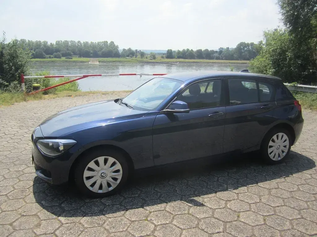 Gebraucht BMW 116 Sport Line 136 PS (100 kW) 2012 Blau Kleinwagen