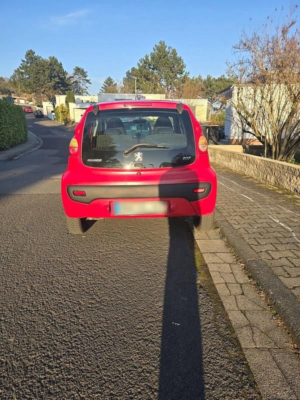 Gebraucht Peugeot 107 50 PS (36 kW) 2009 Rot Kleinwagen