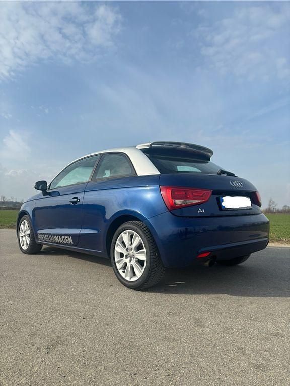 Gebraucht Audi A1 Sport 86 PS (63 kW) 2011 Blau Kleinwagen