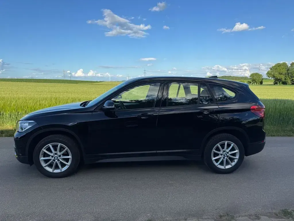 Gebraucht BMW X1 Advantage 140 PS (102 kW) 2018 Schwarz SUV
