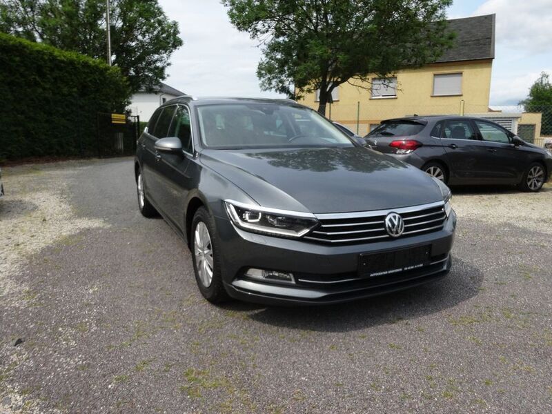 Gebraucht VW Passat Comfortline 190 PS (139 kW) 2015 Grau Limousine