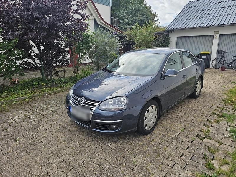 Blau Gebraucht 2006 VW Jetta Limousine | 5.000 € (Fairer Preis) - Bild 1/4