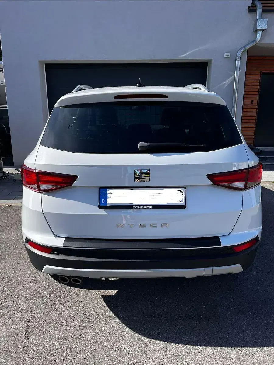 Używany Seat Ateca XCELLENCE 150 KM (110 kW) 2021 Biały SUV