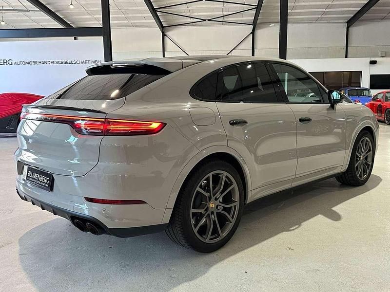 Gebraucht Porsche Cayenne Coupe 549 PS (403 kW) 2020 Kreide Coupé