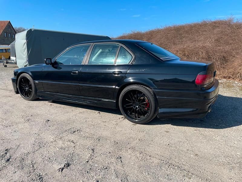 Gebraucht BMW 740 286 PS (210 kW) 1996 Schwarz Limousine