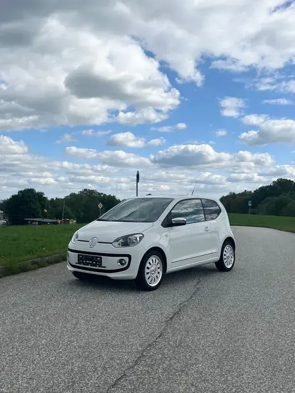 Używany VW up! 75 KM (55 kW) 2011 Biały Hatchback