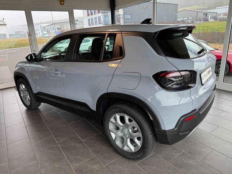 Neu Jeep Avenger Altitude 101 PS (74 kW) 2025 Grau SUV