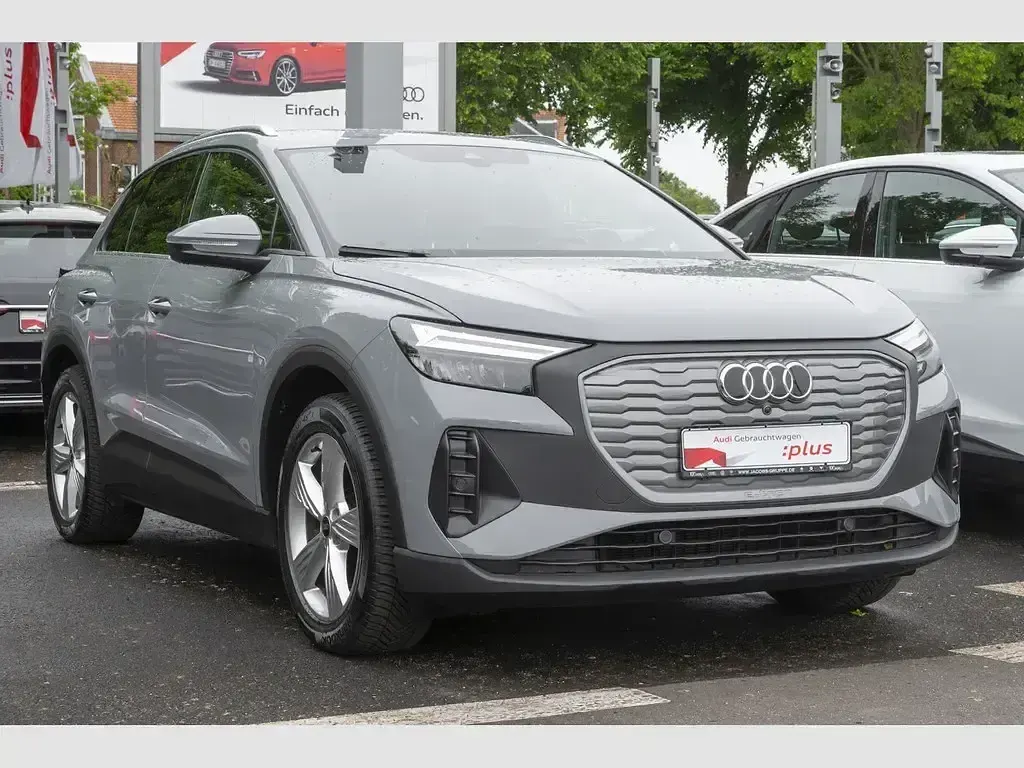 Używany Audi Q4 e-tron 91 kW (125 KM) 2023 Szary SUV