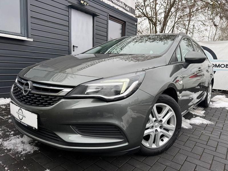 Gebraucht Opel Astra Edition 110 PS (80 kW) 2018 Grau Kombi