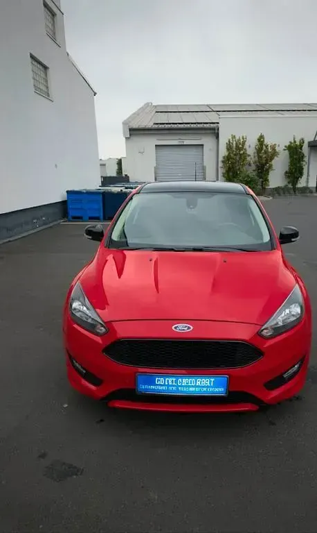 Gebraucht Ford Focus Sport 150 PS (110 kW) 2016 Rot Limousine