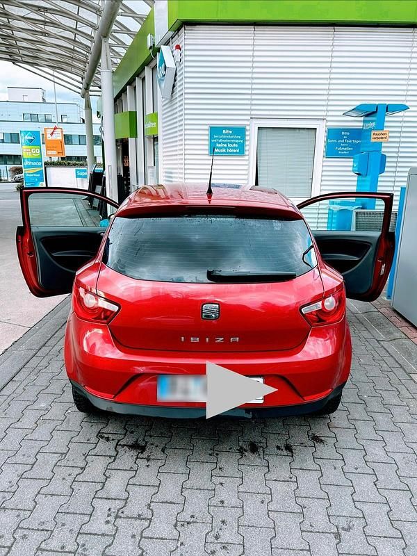 Gebraucht Seat Ibiza 60 PS (44 kW) 2010 Rot Kleinwagen