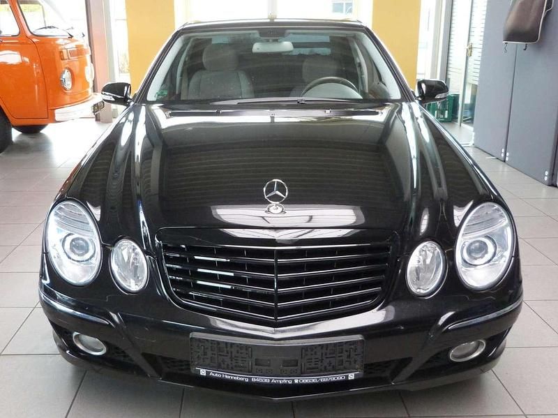 Gebraucht Mercedes E230 204 PS (150 kW) 2007 Obsidianschwarz  metalliclack Limousine