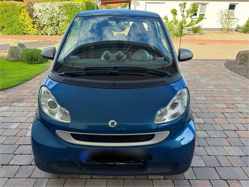 Blau Gebraucht 2009 Smart ForTwo Coupé Coupé | 3.200 € (Guter Preis) - Bild 1/4