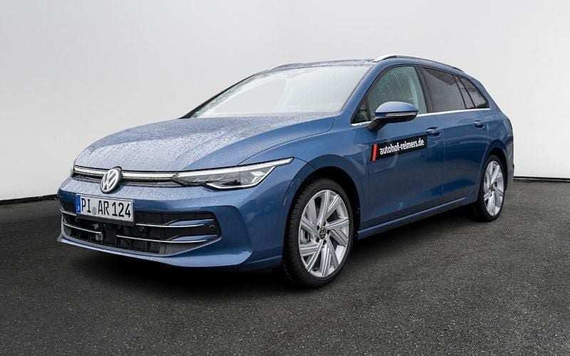 Blau Gebraucht 2025 VW Golf VIII Goal Kombi | 40.490 € (Fairer Preis) - Bild 1/4