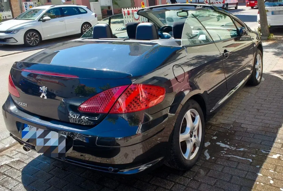 Gebraucht Peugeot 307 CC 140 PS (102 kW) 2006 Schwarz Cabrio