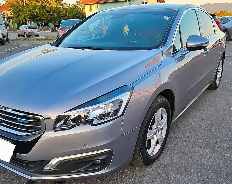Grau Gebraucht 2016 Peugeot 508 Active Limousine | 5.000 € (Superpreis) - Bild 1/4