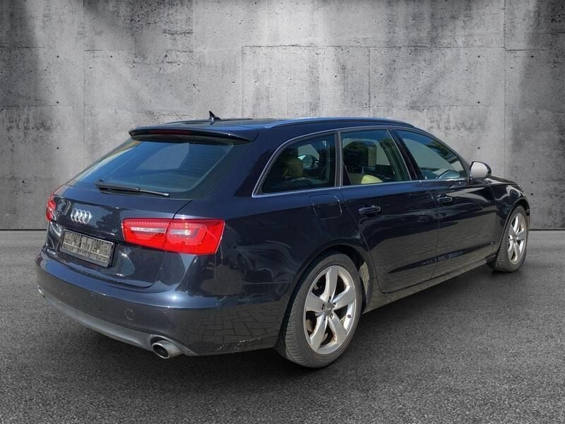 Gebraucht Audi A6 Ambiente 204 PS (150 kW) 2013 Blau Kombi