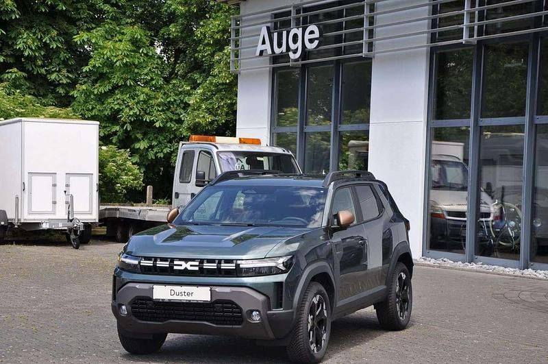Zedergrün Neu 2025 Dacia Duster Extreme SUV | 30.740 € (Etwas zu teuer) - Bild 1/4