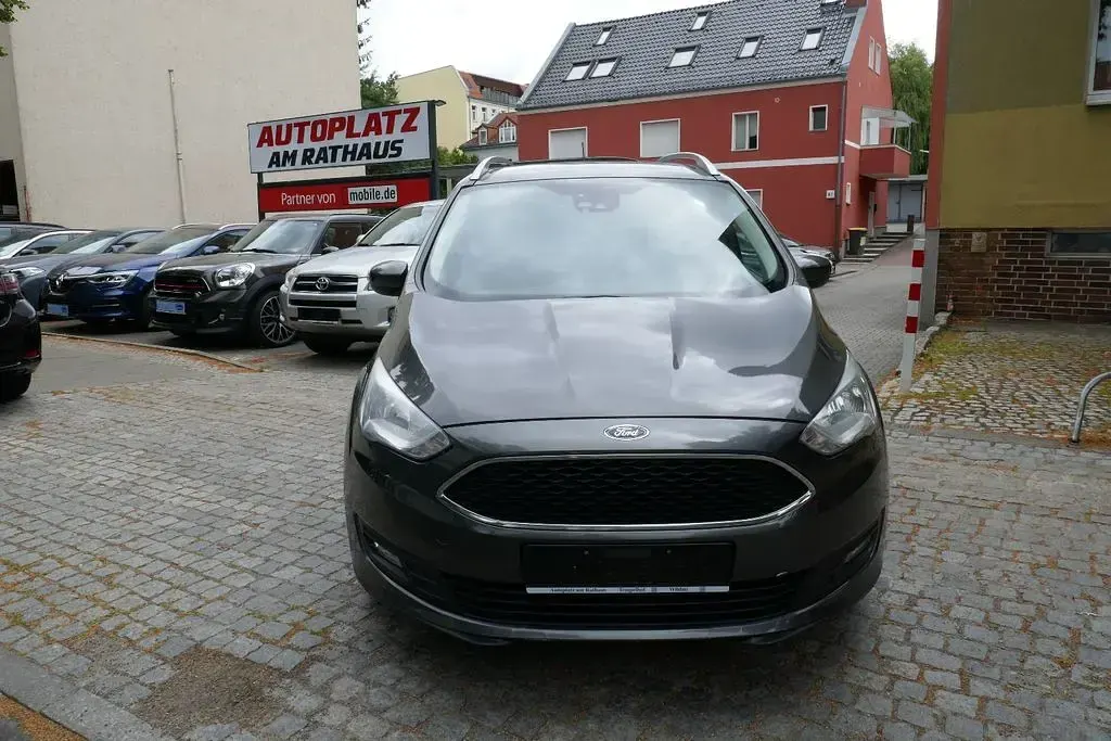Gebraucht Ford Grand C-Max Trend 125 PS (91 kW) 2018 Grau Van / Kleinbus