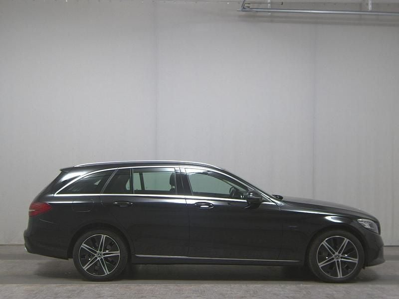 Schwarz Gebraucht 2019 Mercedes C300e Avantgarde Limousine | 17.980 € (Superpreis) - Bild 1/4