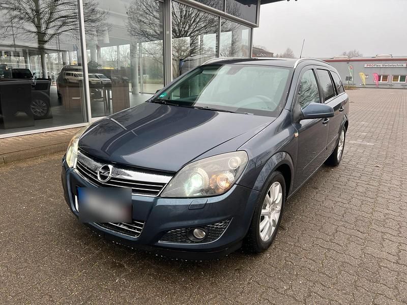 Gebraucht Opel Astra Edition 116 PS (85 kW) 2009 Grau Kombi