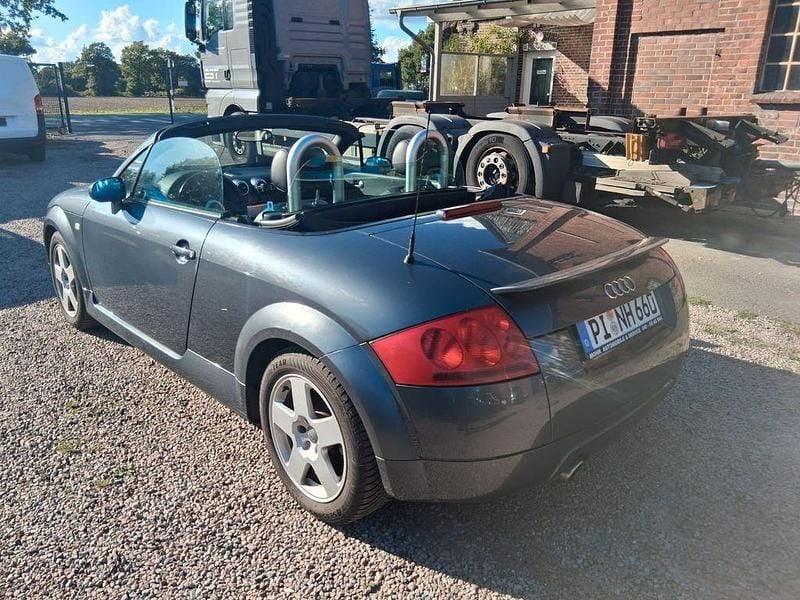 Gebraucht Audi TT S-Line 150 PS (110 kW) 2002 Grau Cabrio