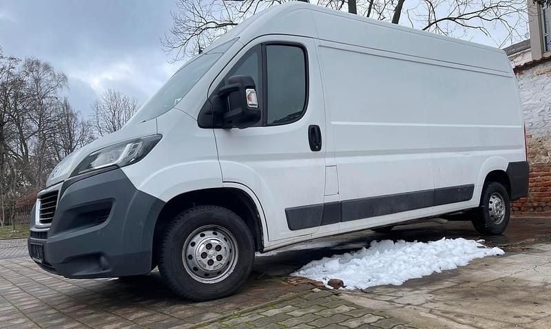 Gebraucht Peugeot Boxer 163 PS (119 kW) 2017 Weiß Van