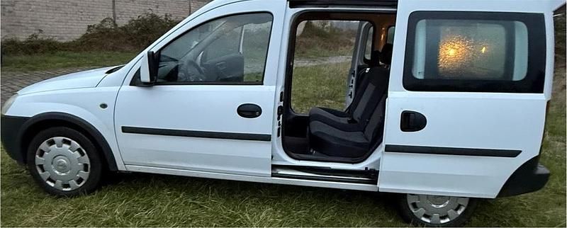 Gebraucht Opel Combo Eco 95 PS (69 kW) 2010 Weiß Van / Kleinbus