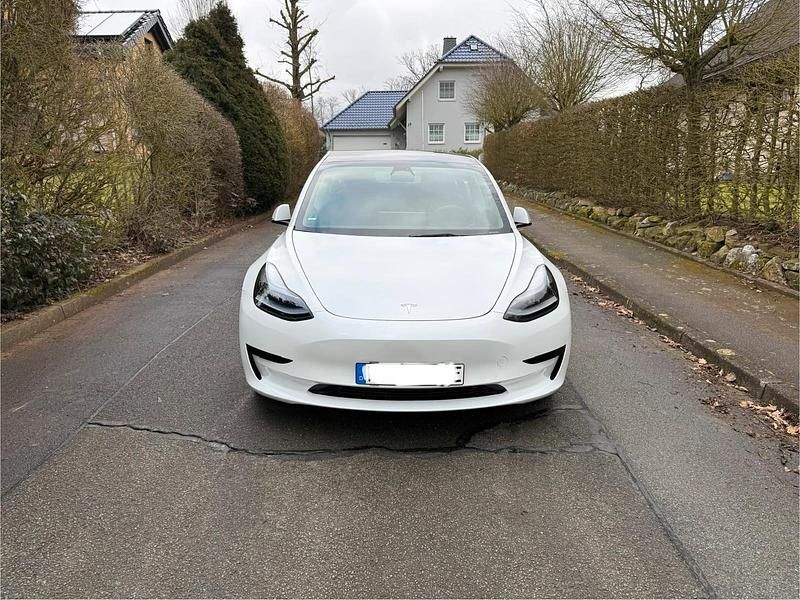 Gebraucht Tesla Model 3 208 kW (283 PS) 2023 Weiß Limousine