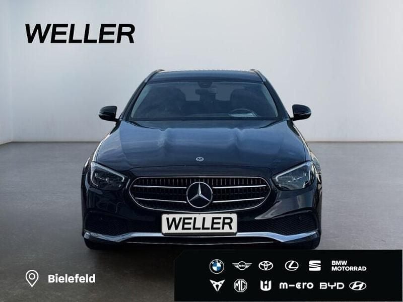 Gebraucht Mercedes E220 200 PS (147 kW) 2023 Schwarz Kombi