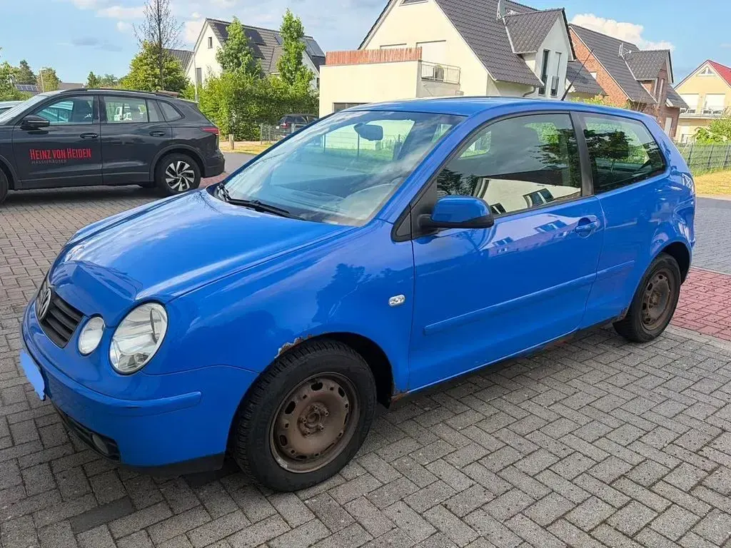 Gebraucht VW Polo Cricket 75 PS (55 kW) 2004 Blau Kleinwagen