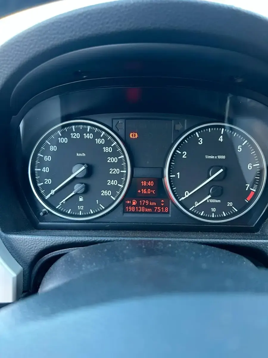 Brugt BMW 325 218 HK (160 kW) 2009 Sølv Stationcar