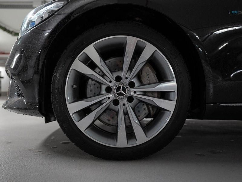 Gebraucht Mercedes C300e 306 PS (225 kW) 2020 Schwarz Kombi